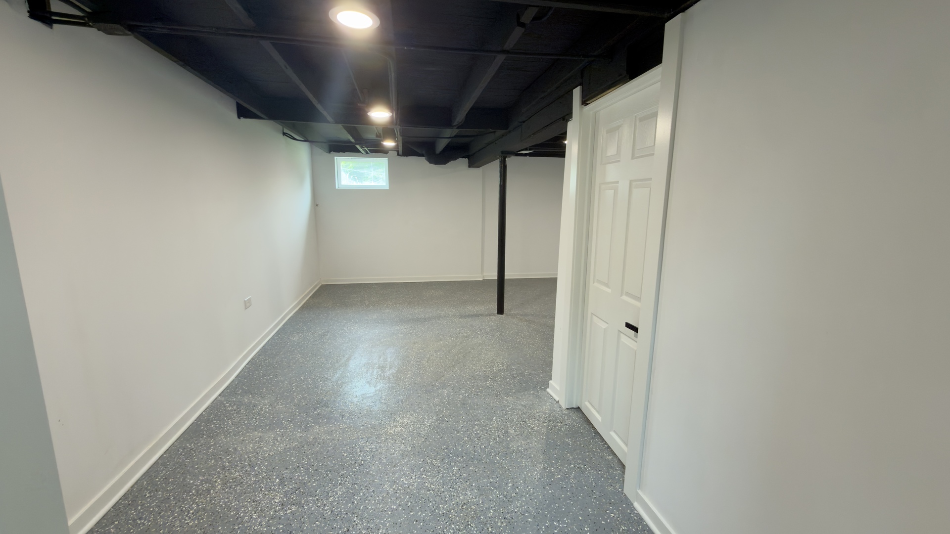 9759.. Rutherford Avenue Property Photo 44