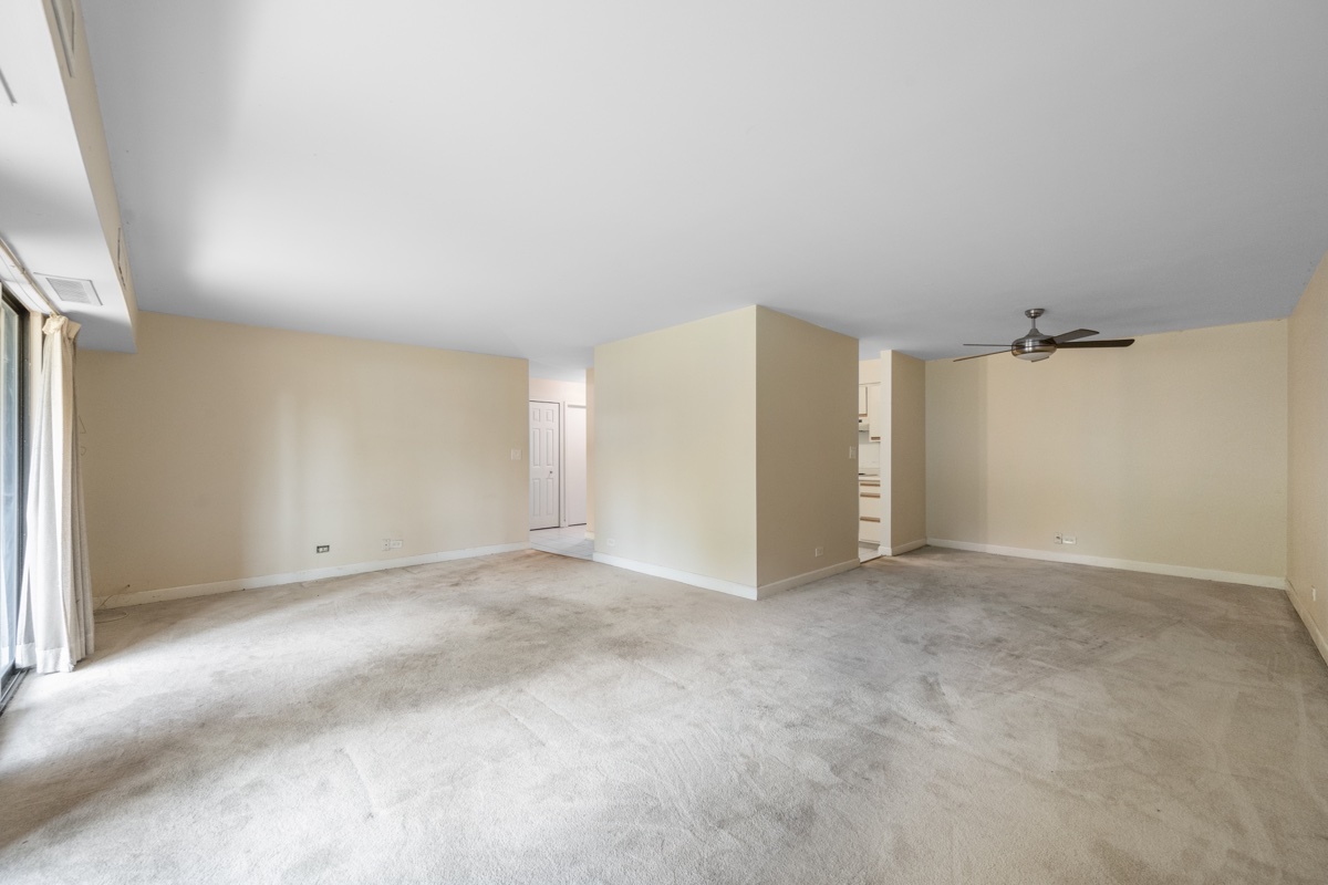1605 E Central Road 106a Property Photo 6