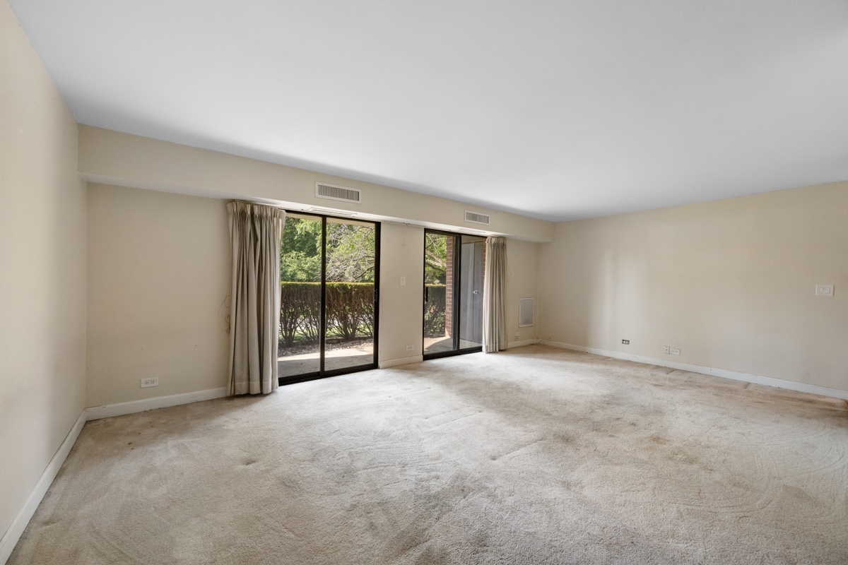 1605 E Central Road 106a Property Photo 9