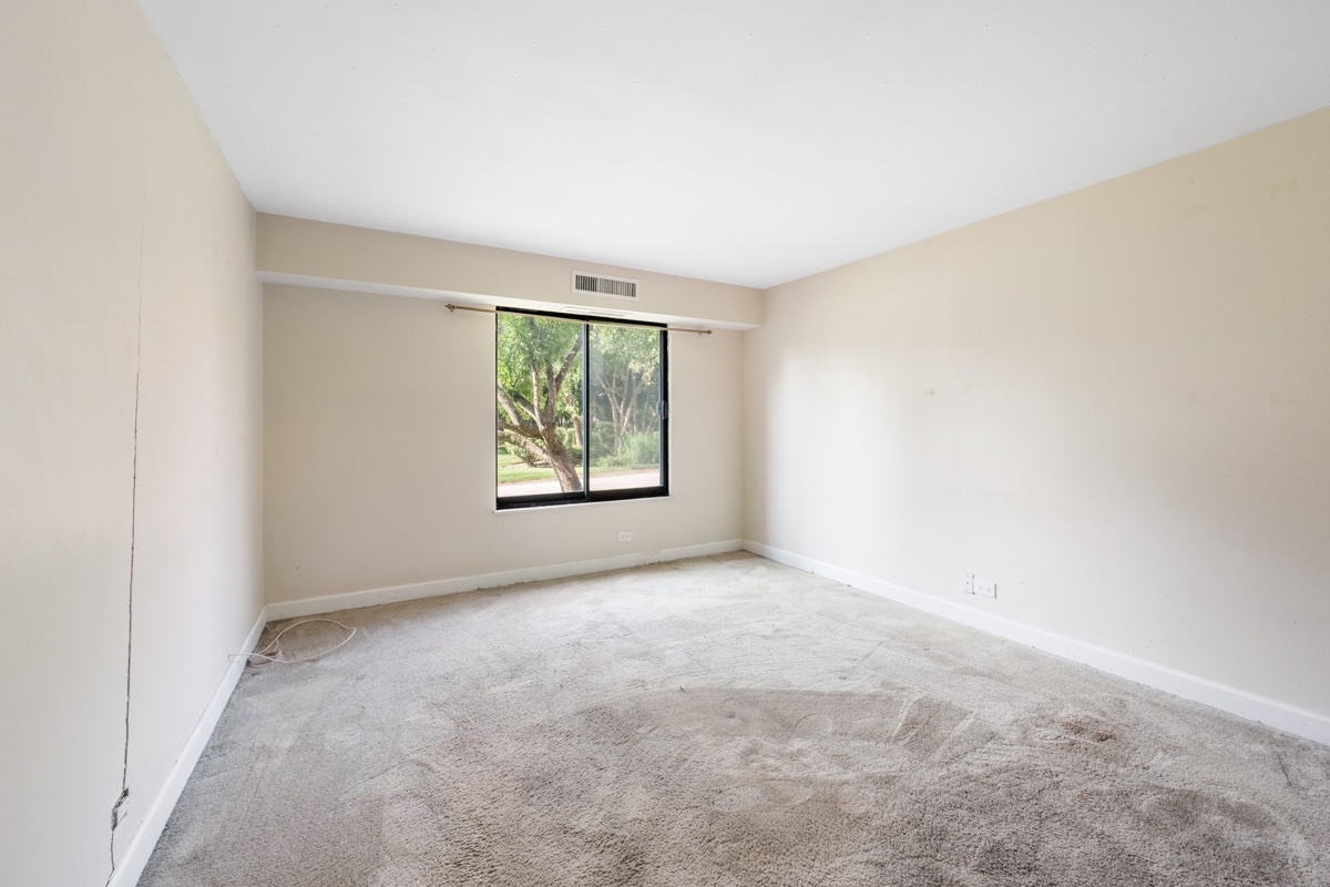 1605 E Central Road 106a Property Photo 11