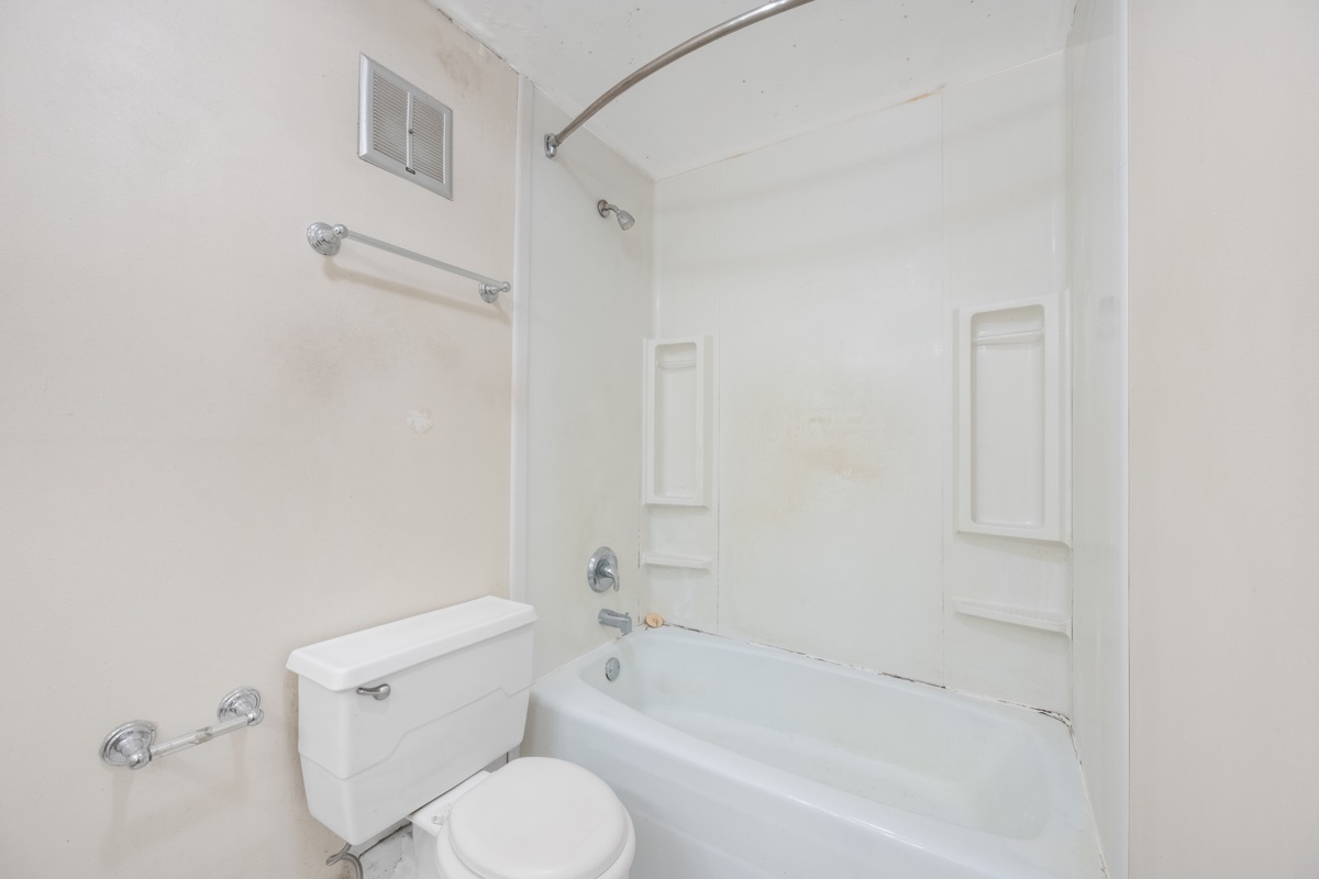 1605 E Central Road 106a Property Photo 14