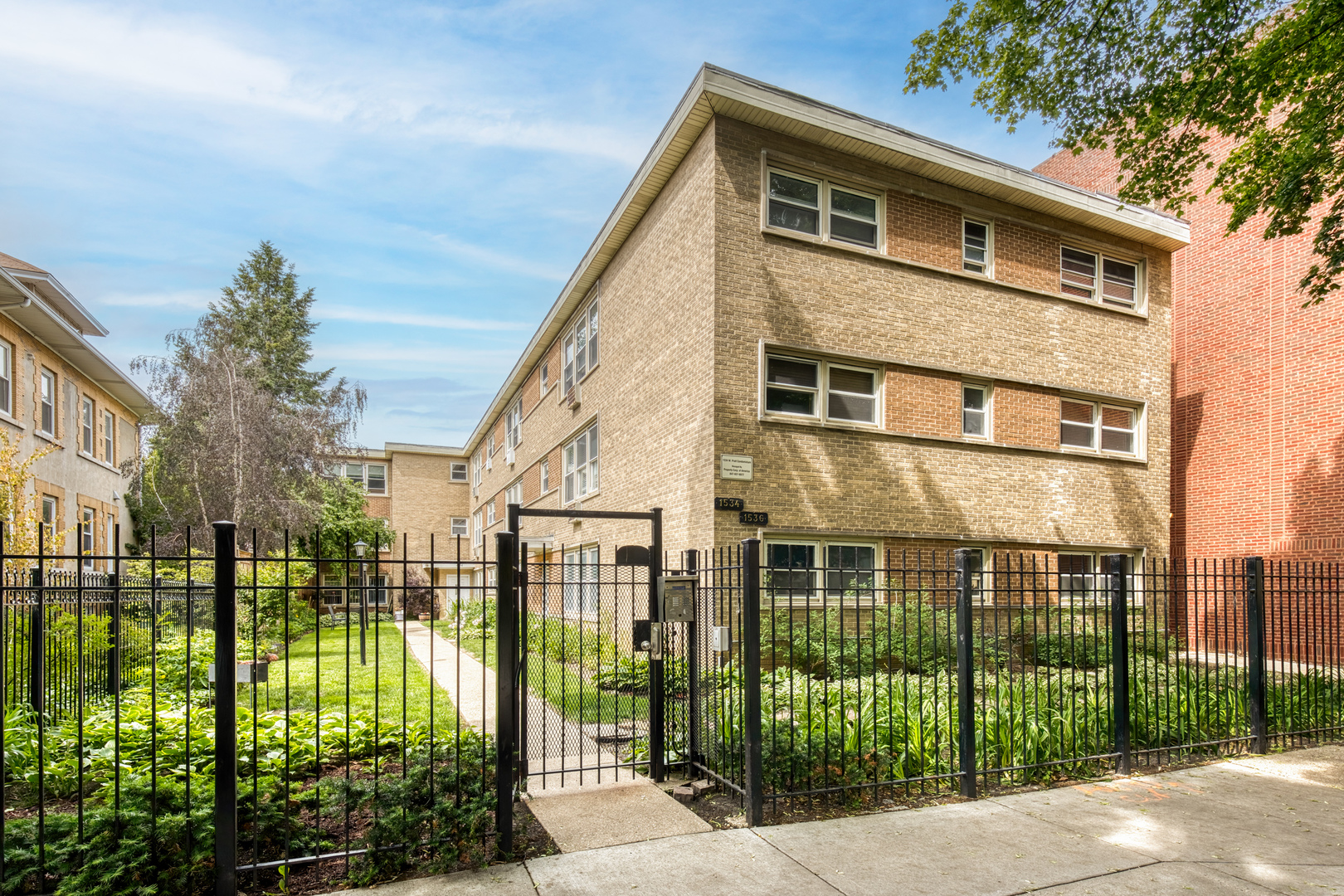 1536 W Pratt Boulevard 3d Property Photo 1