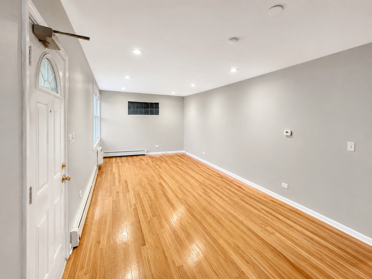 1536 W Pratt Boulevard 3d Property Photo 3