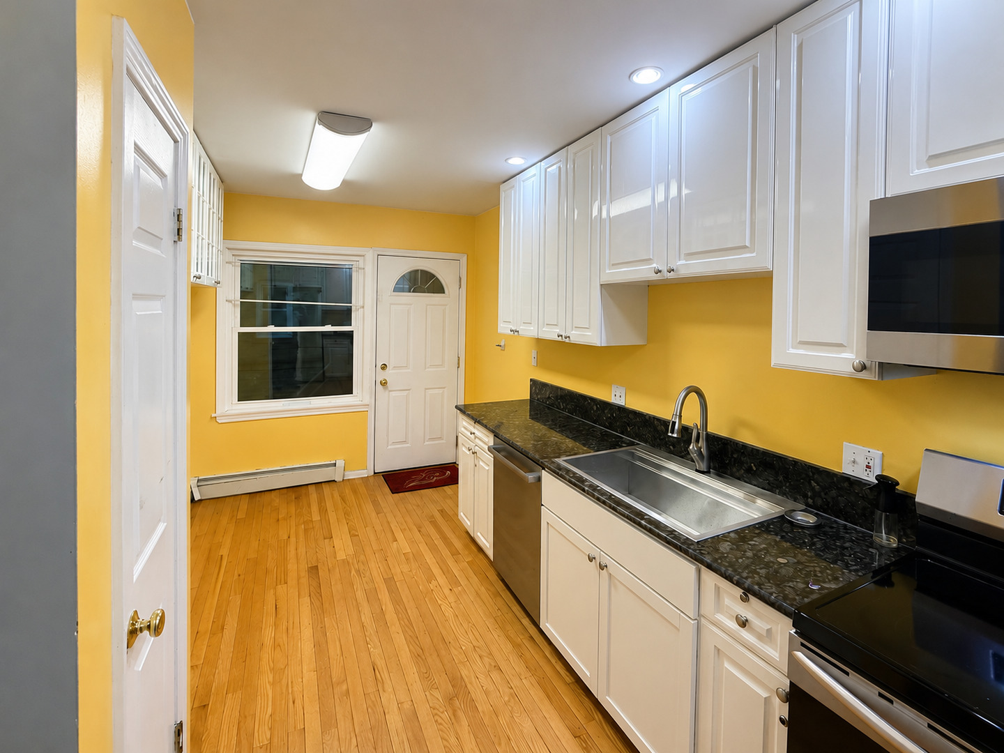 1536 W Pratt Boulevard 3d Property Photo 12
