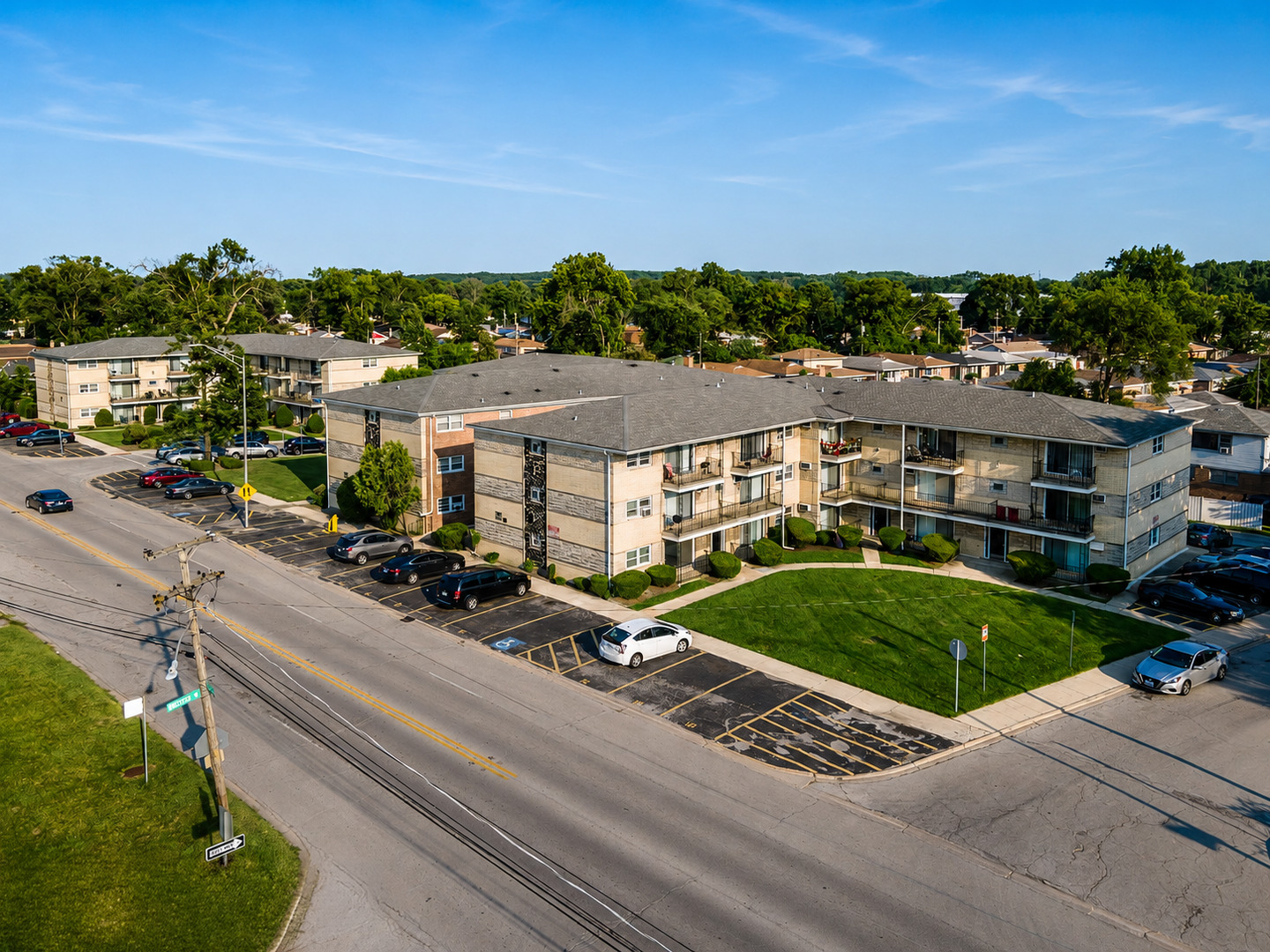 1025 - 49 W Vermont Street Property Photo 1