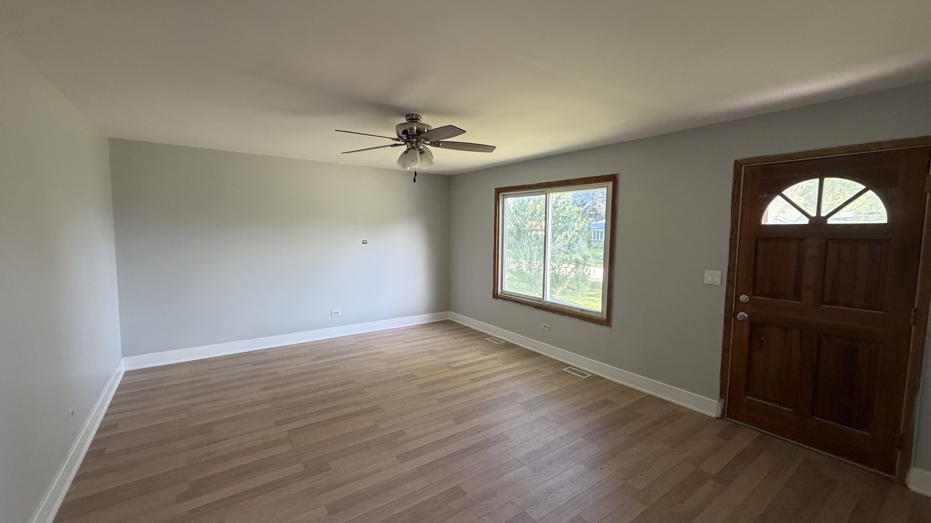 1900 Longmeadow Drive Property Photo 7