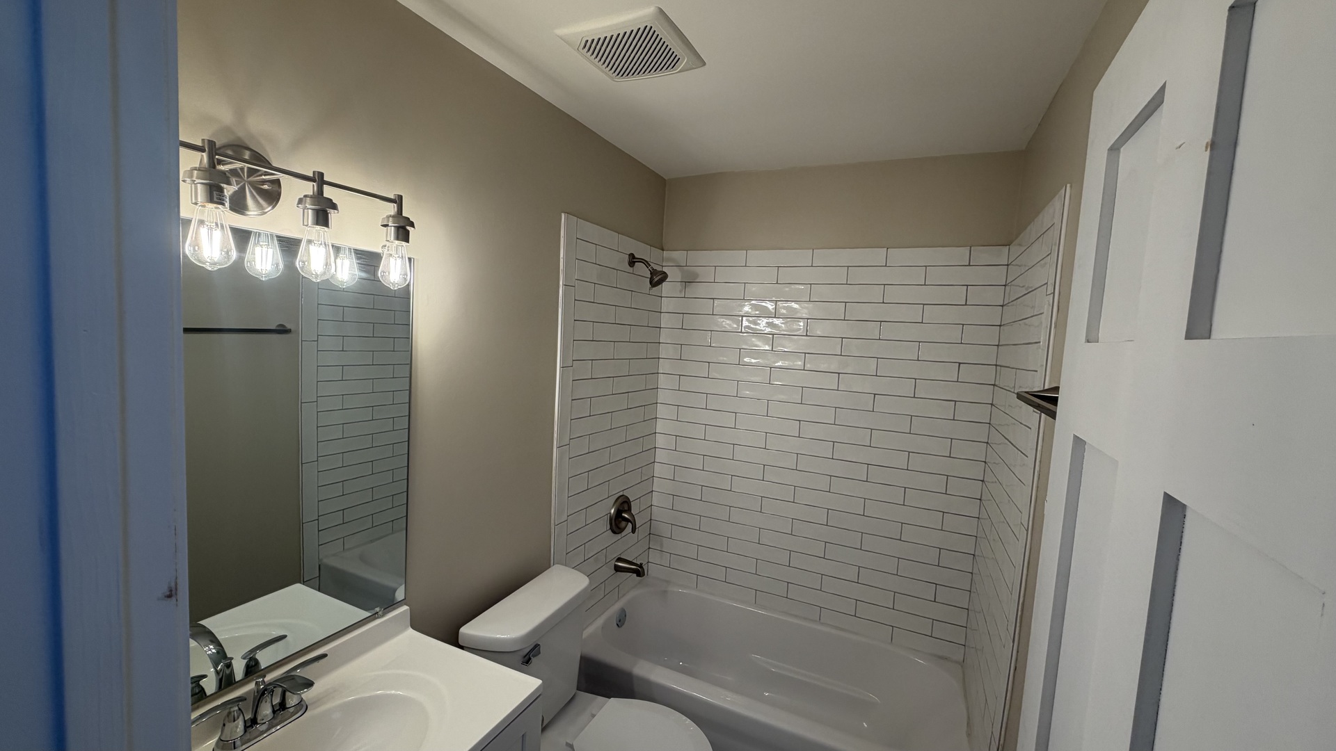 1900 Longmeadow Drive Property Photo 26