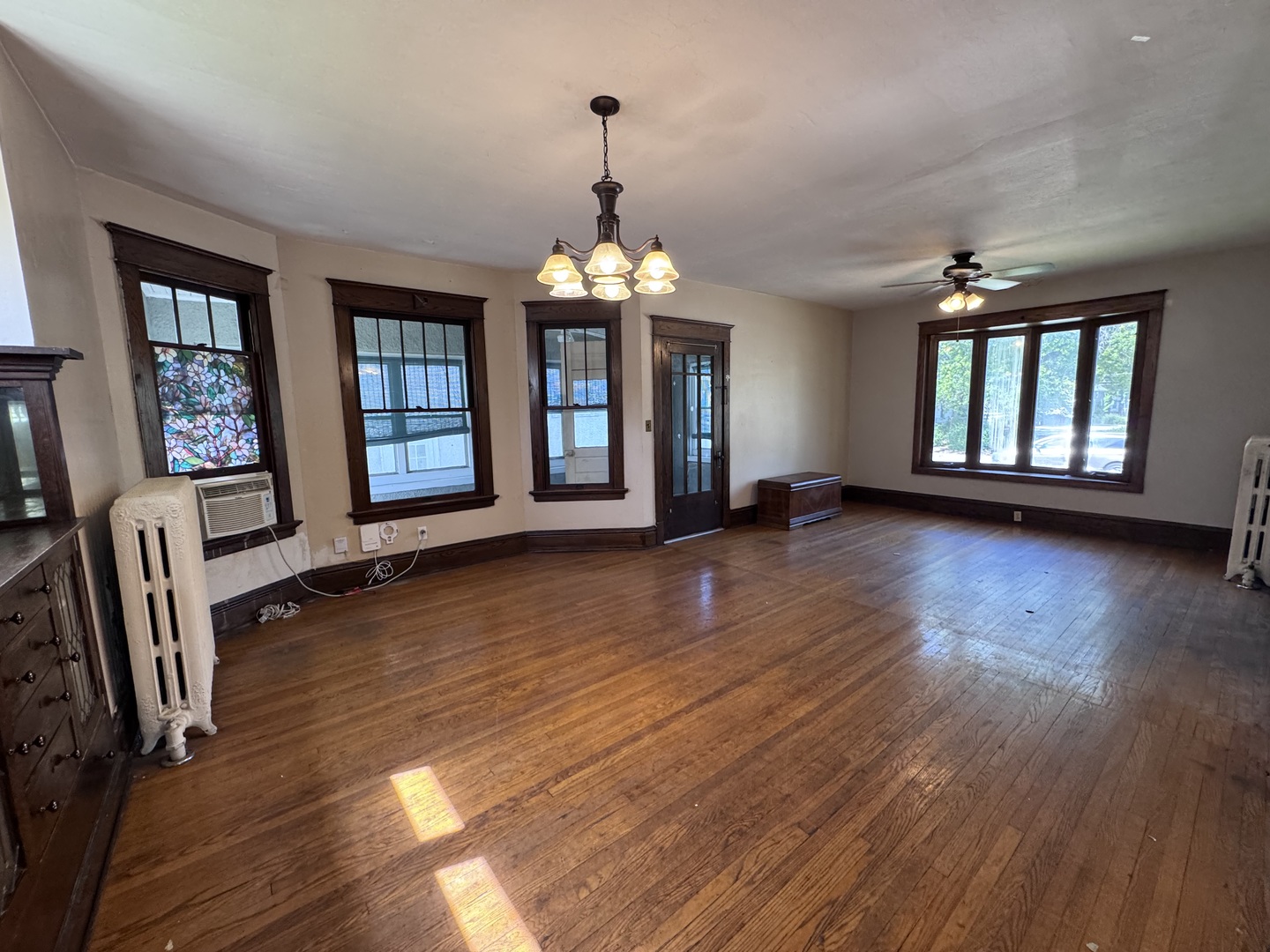 1119 38th Street Property Photo 5