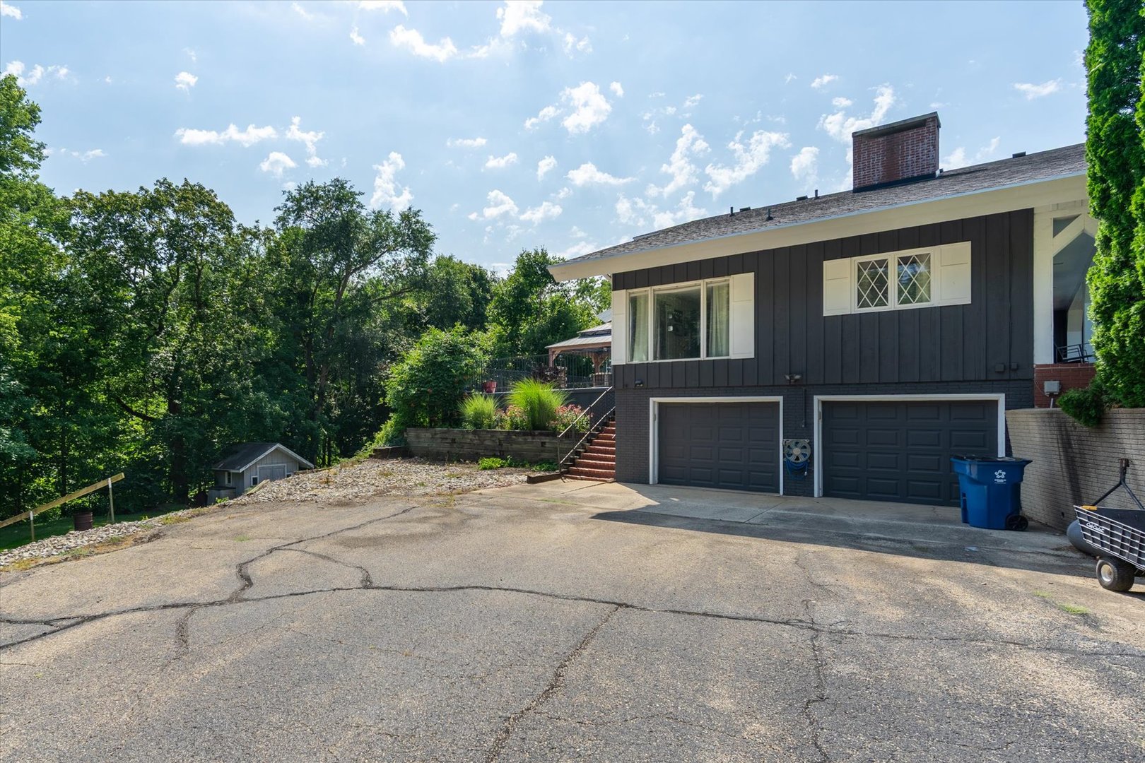 1910 Hickory Lane Property Photo 43