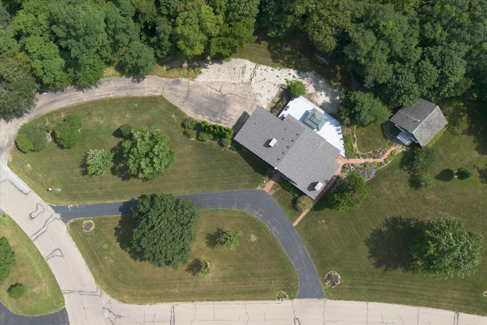 1910 Hickory Lane Property Photo 46