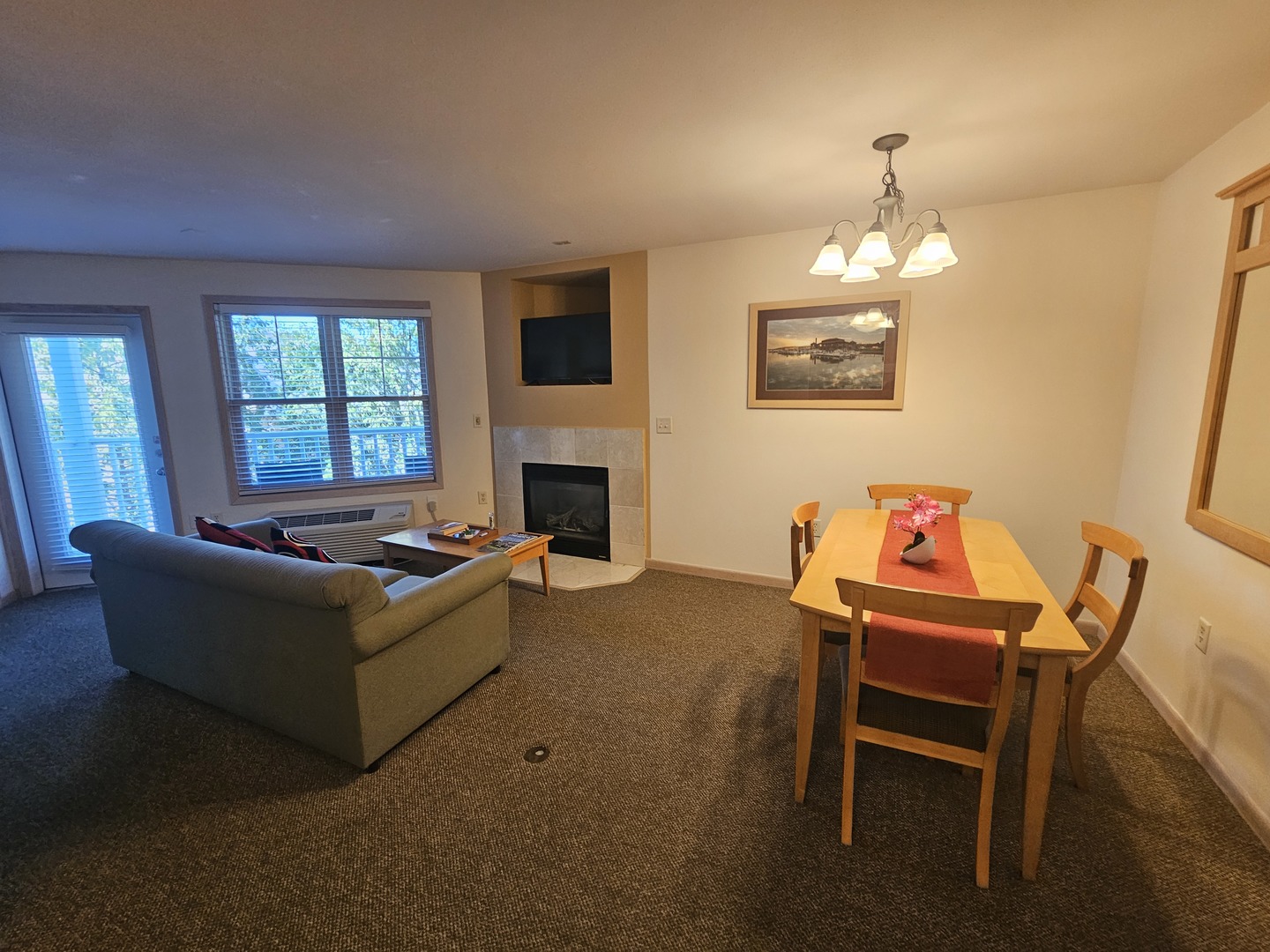 123 Center Street 204 Property Photo 7