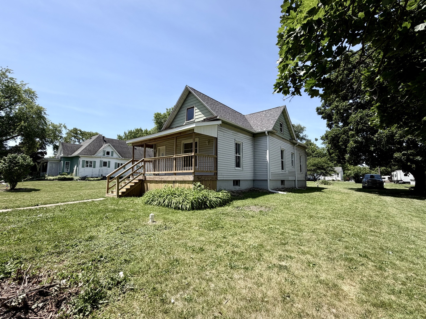 38 Maple Street Property Photo 2