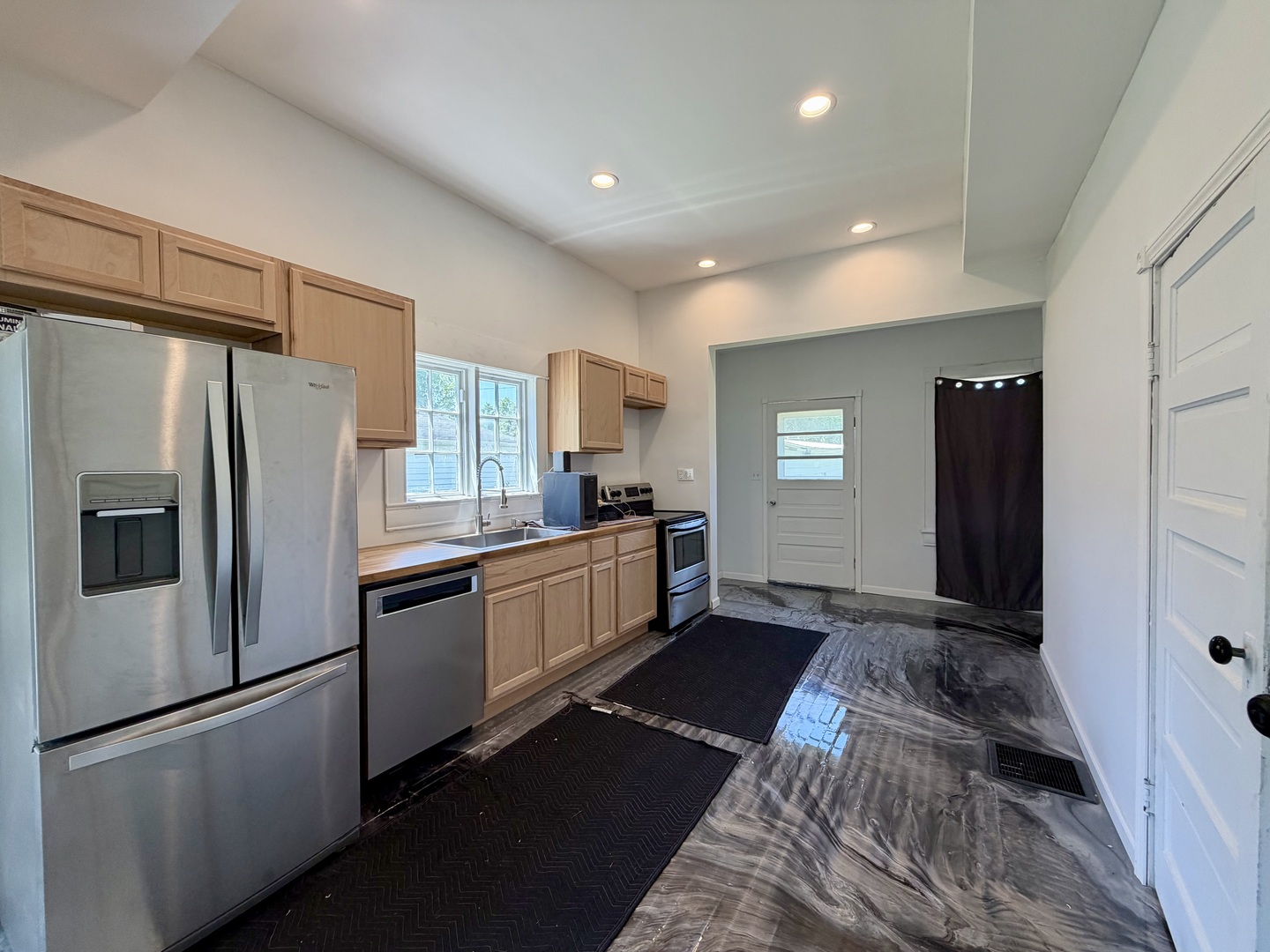 38 Maple Street Property Photo 9
