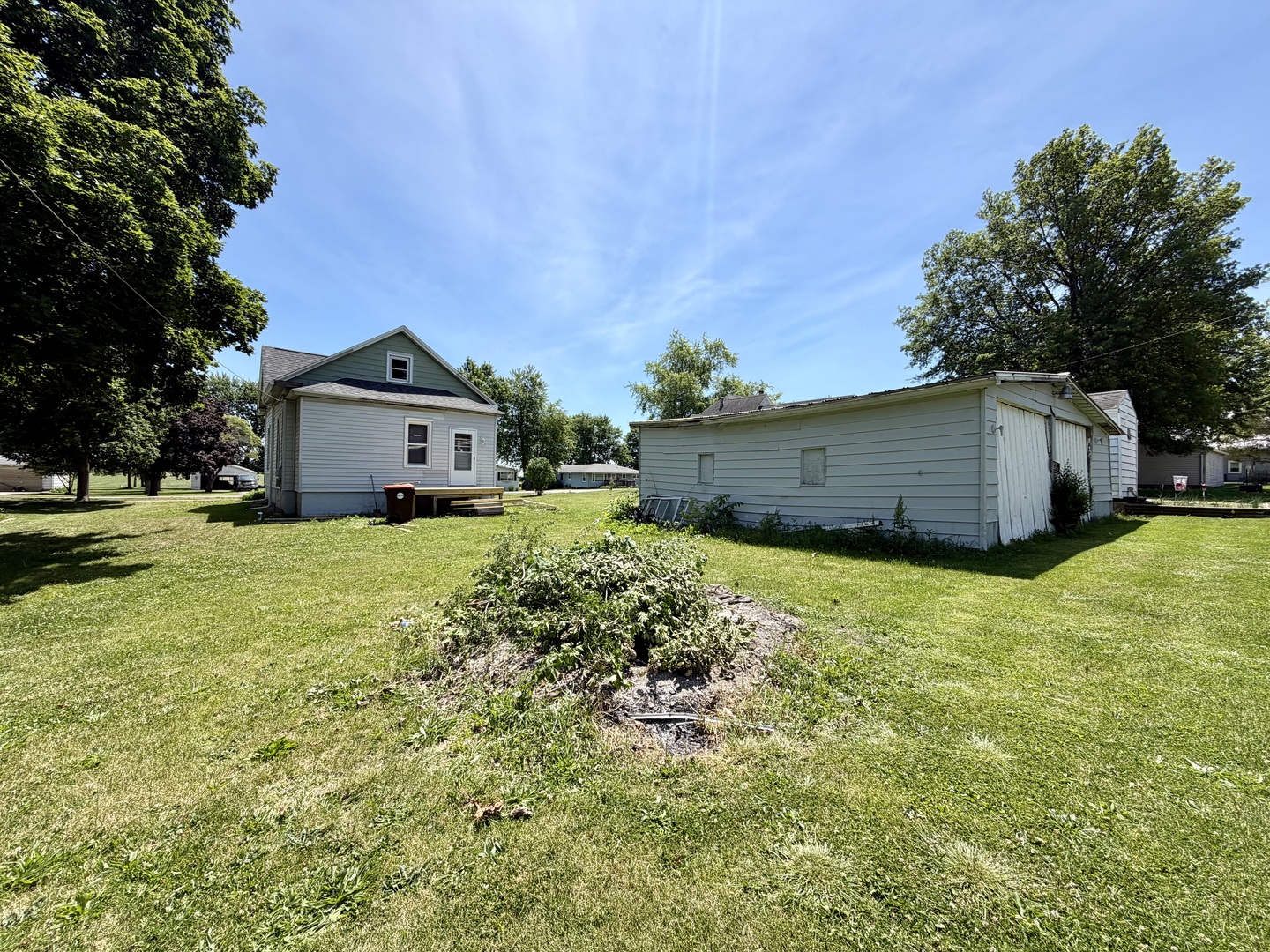 38 Maple Street Property Photo 22