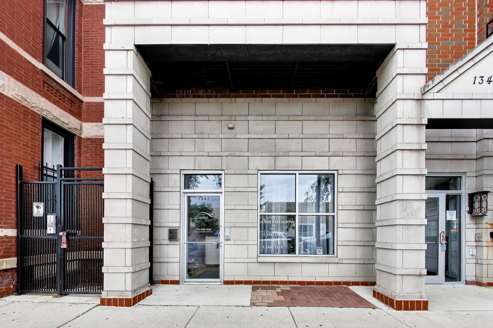 1345 N Ashland Avenue Cn Property Photo 2