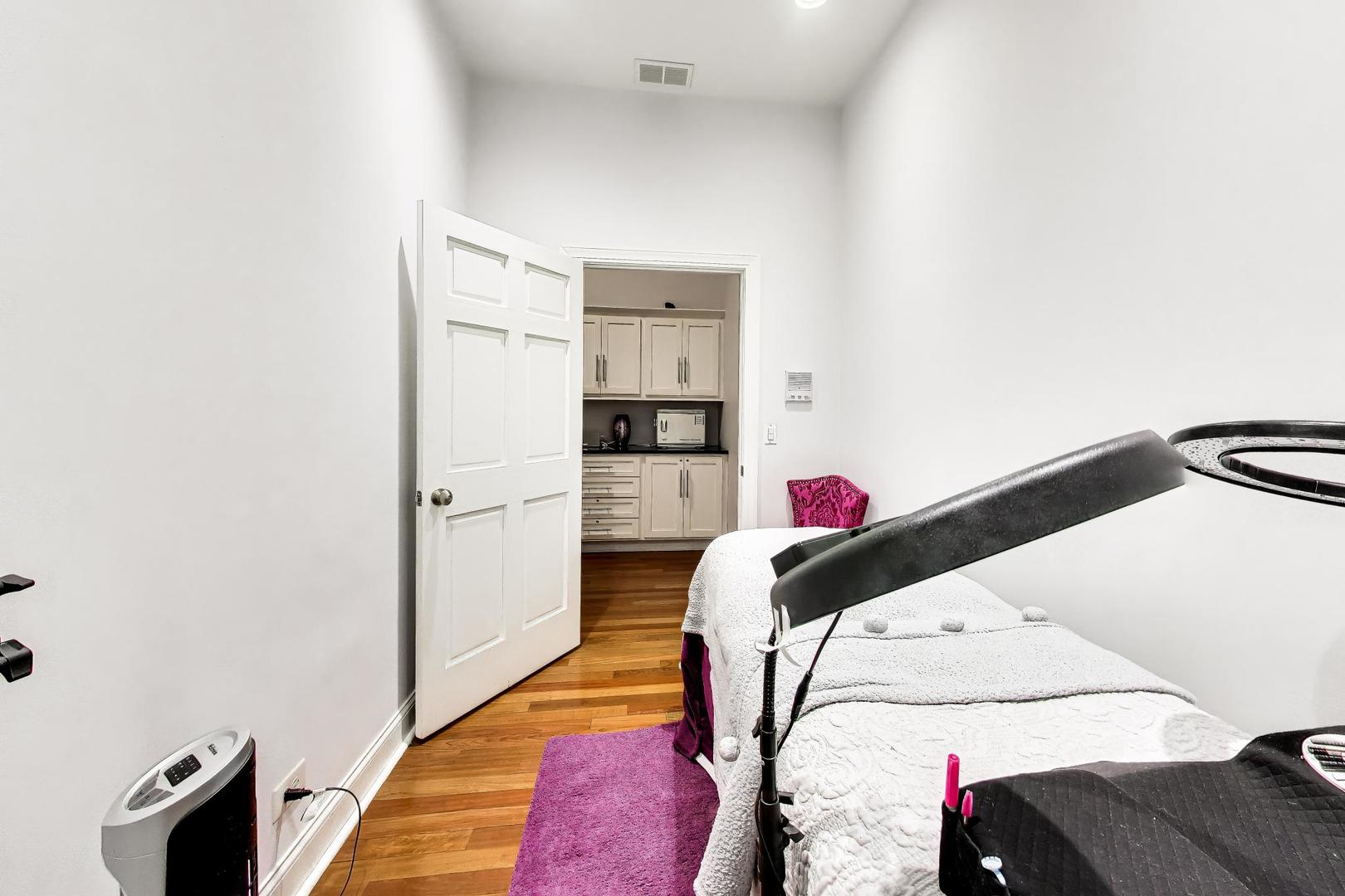 1345 N Ashland Avenue Cn Property Photo 13
