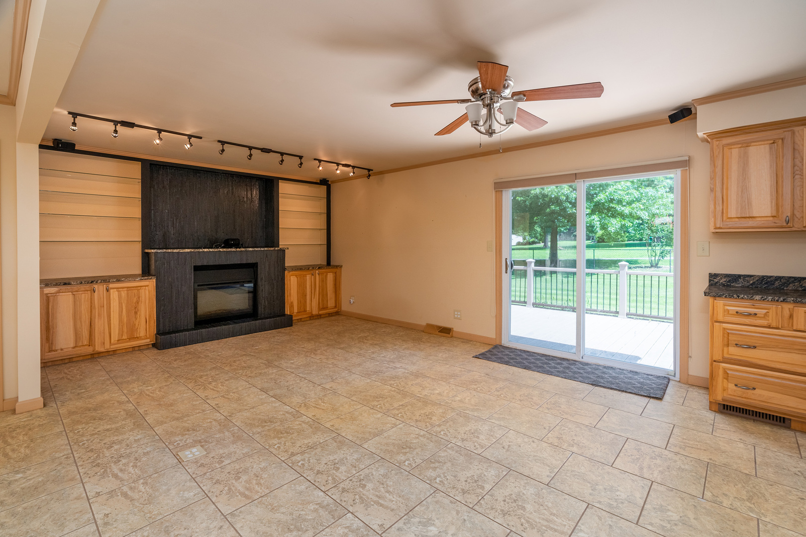 105 Woodlake Lane Property Photo 19