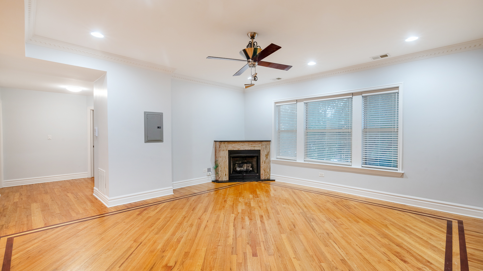 4847 S Vincennes Avenue 203 Property Photo 9