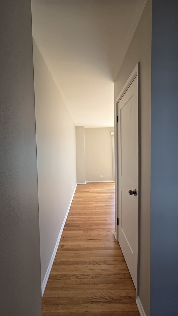 553 W Park Avenue D Property Photo 5