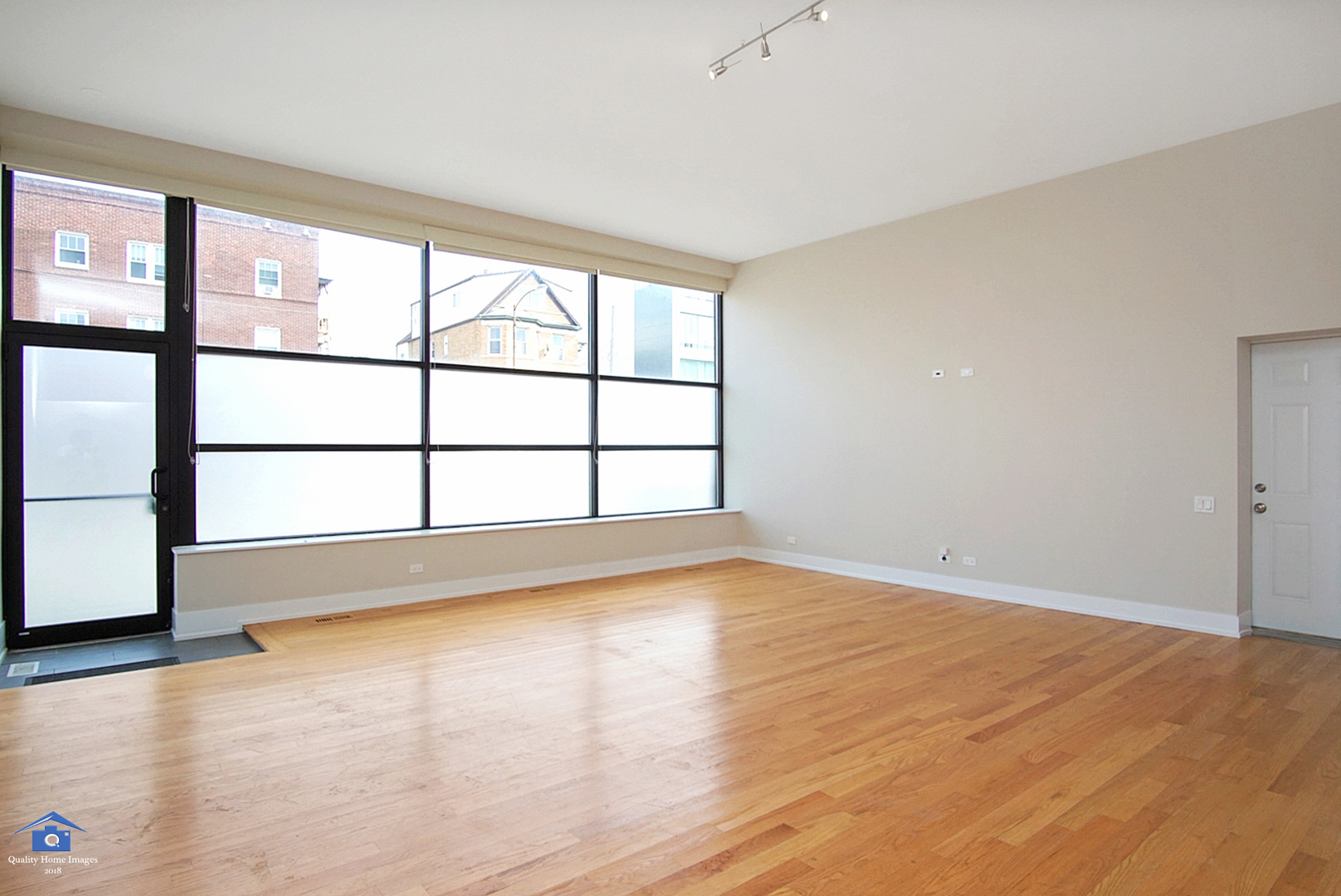 2756 N Ashland Avenue 1n Property Photo 2