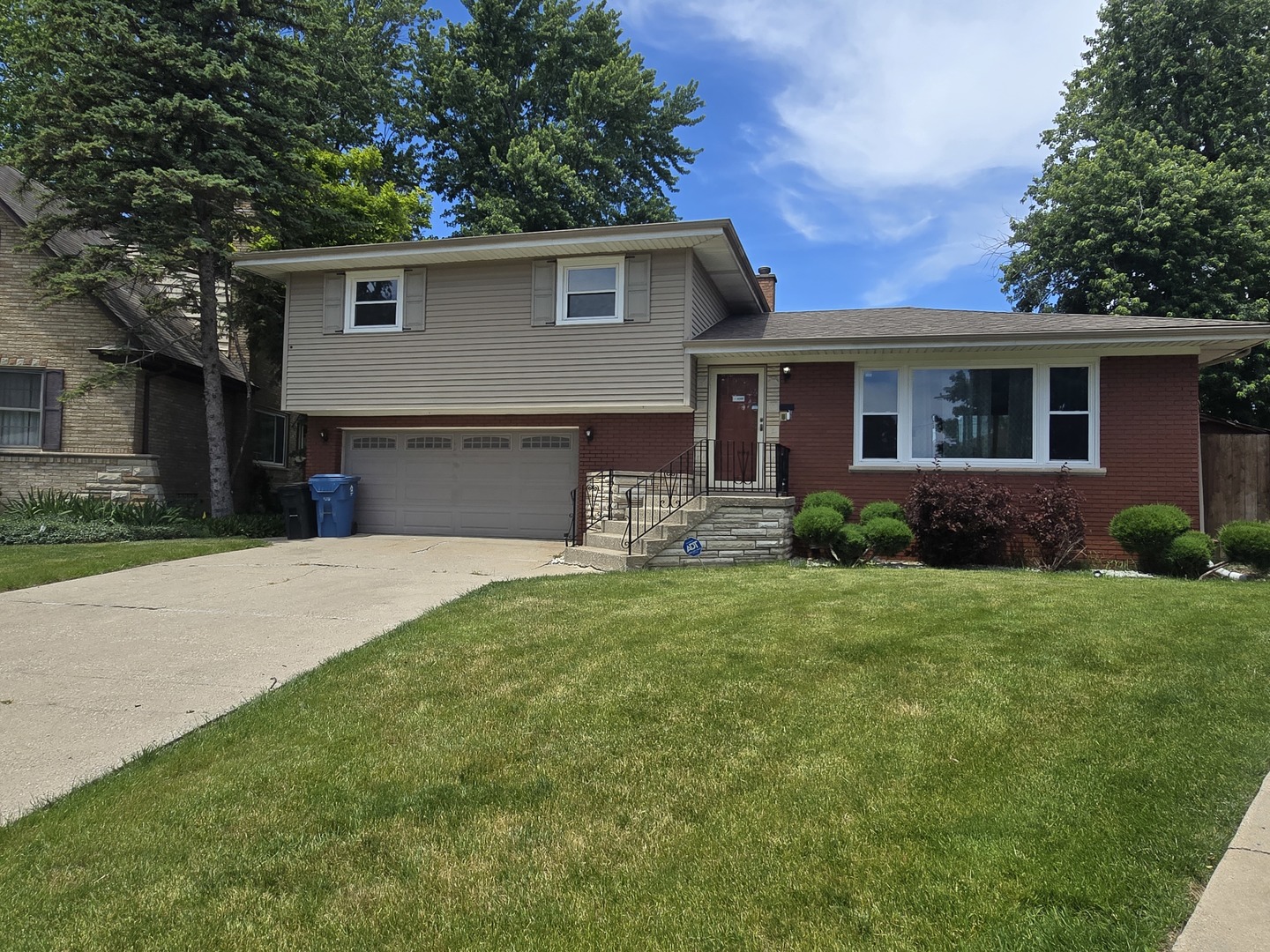 309 Streamside Drive Property Photo 1