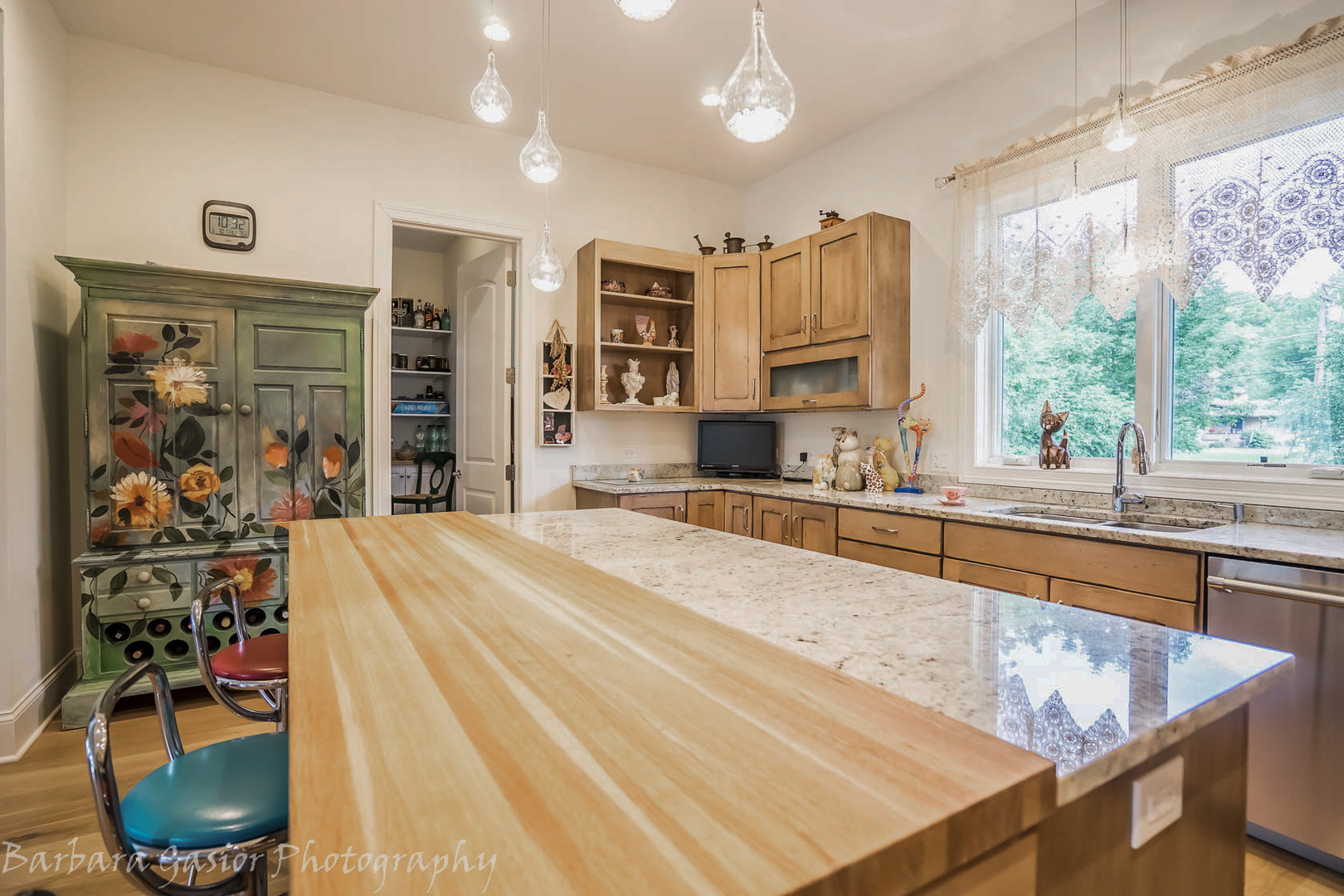 378 E Deerpath Road Property Photo 17