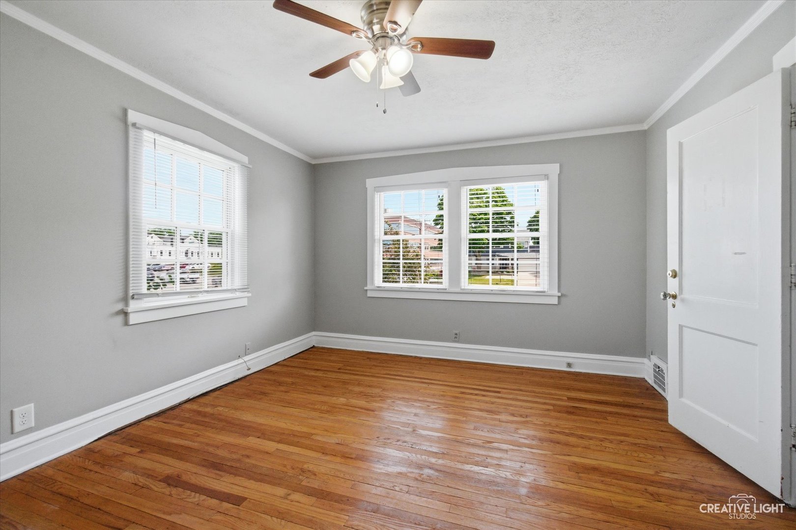 718 S Naperville Road Property Photo 15