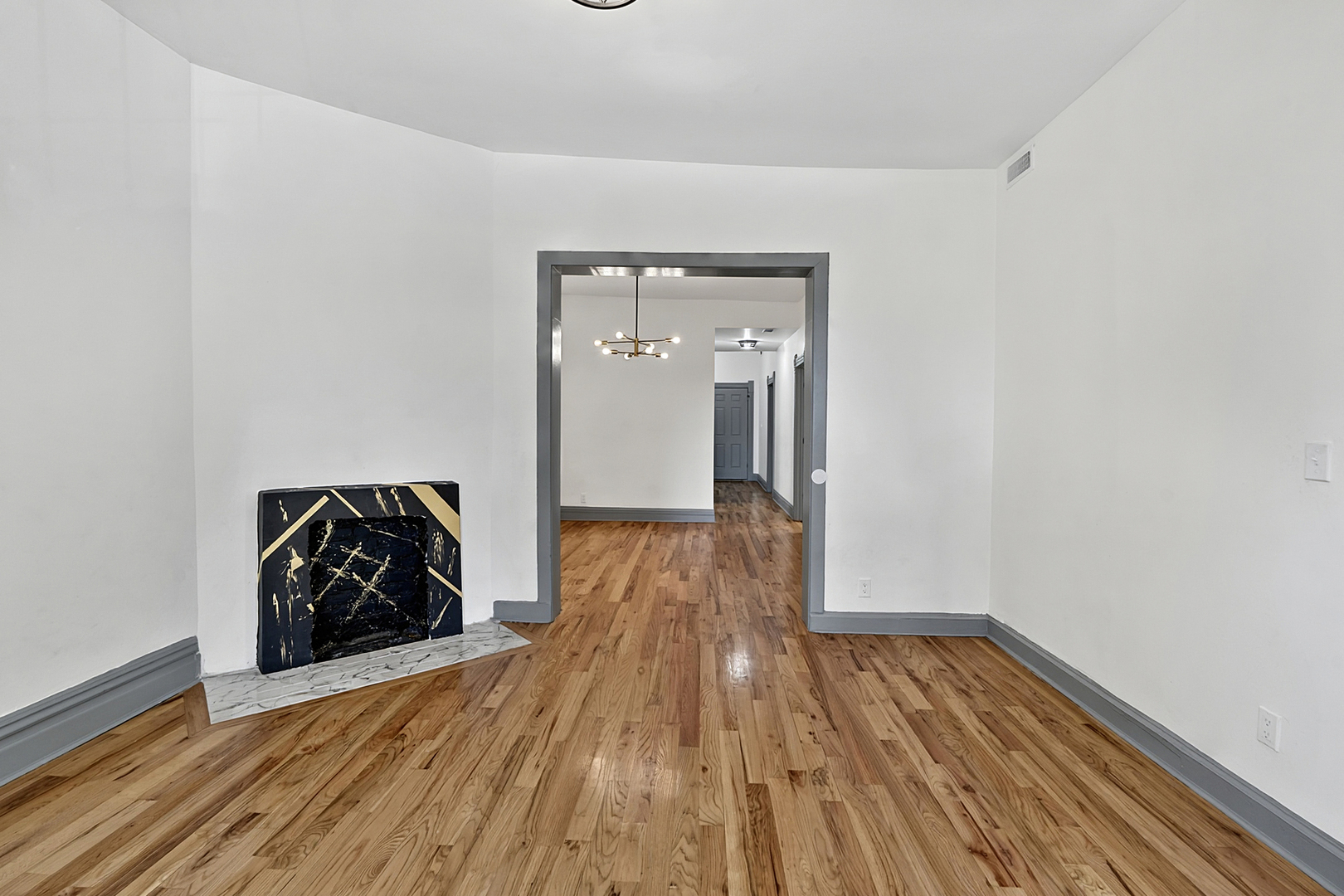 6602 S Marquette Road Property Photo 6