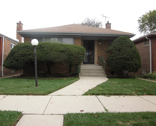 9035 S Euclid Avenue Property Photo 1