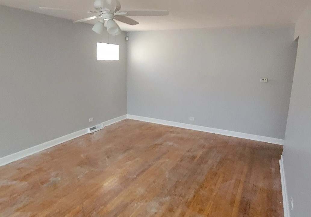 9035 S Euclid Avenue Property Photo 5
