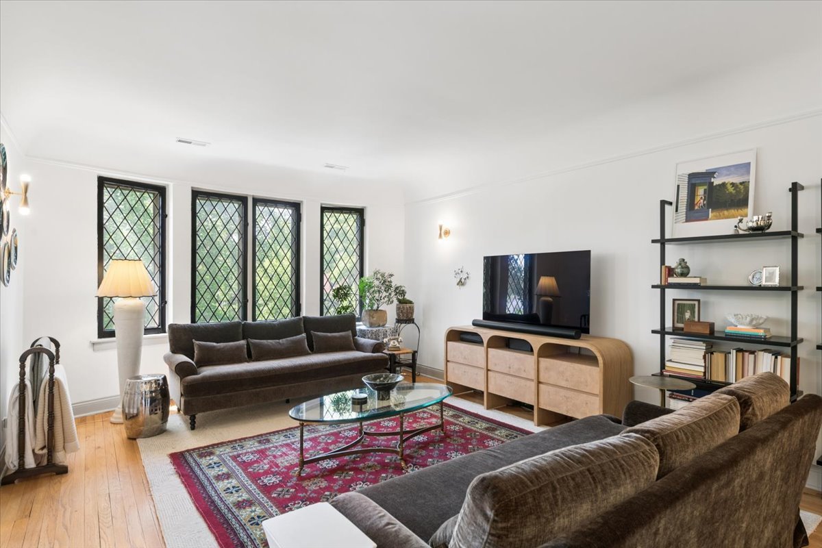 1118 Washington Boulevard 3a Property Photo 6