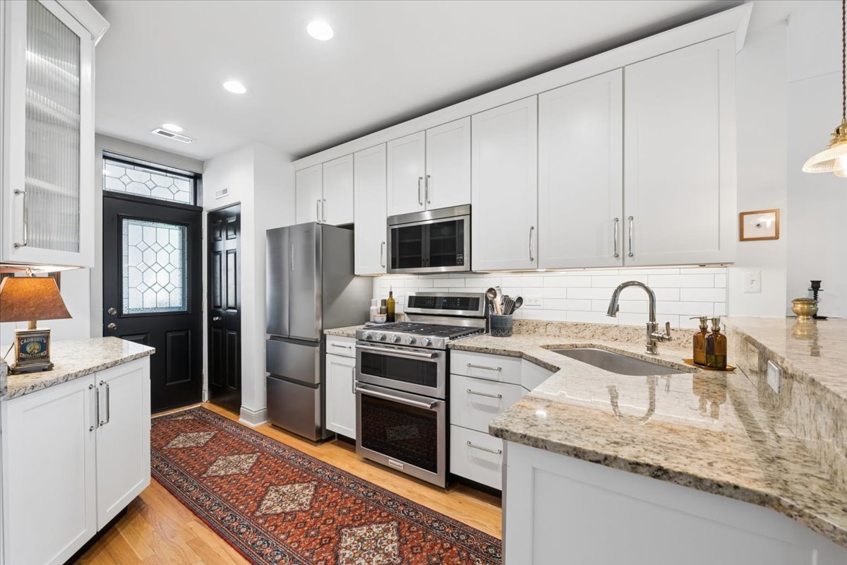1118 Washington Boulevard 3a Property Photo 11