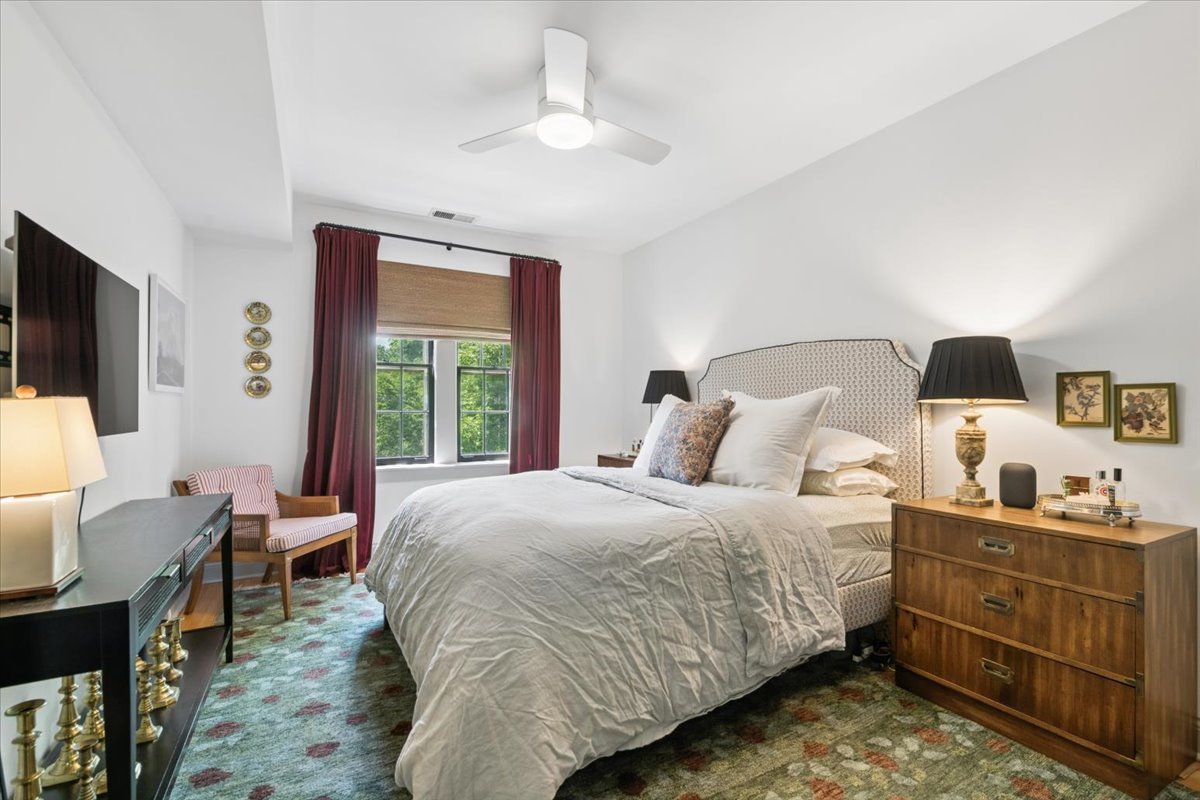 1118 Washington Boulevard 3a Property Photo 14