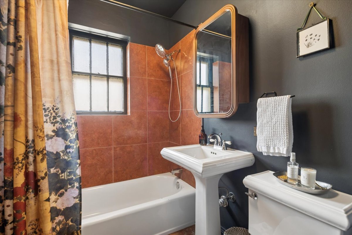 1118 Washington Boulevard 3a Property Photo 16