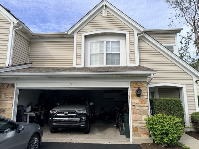 1530 E CHIVALRY Court Property Photo 1