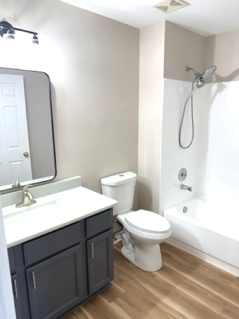 1530 E Chivalry Court Property Photo 13