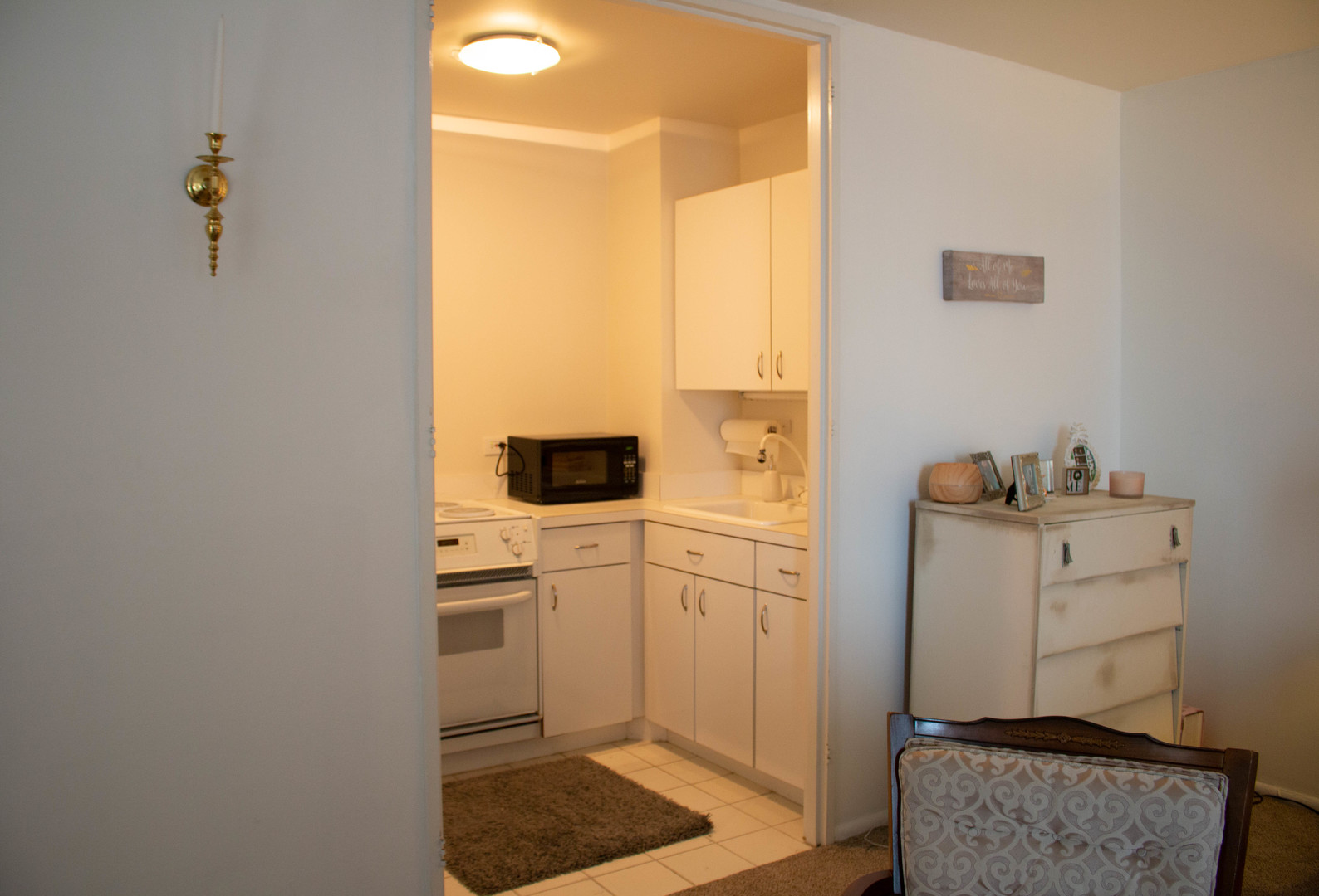 260 E Chestnut Street 409 Property Photo 6