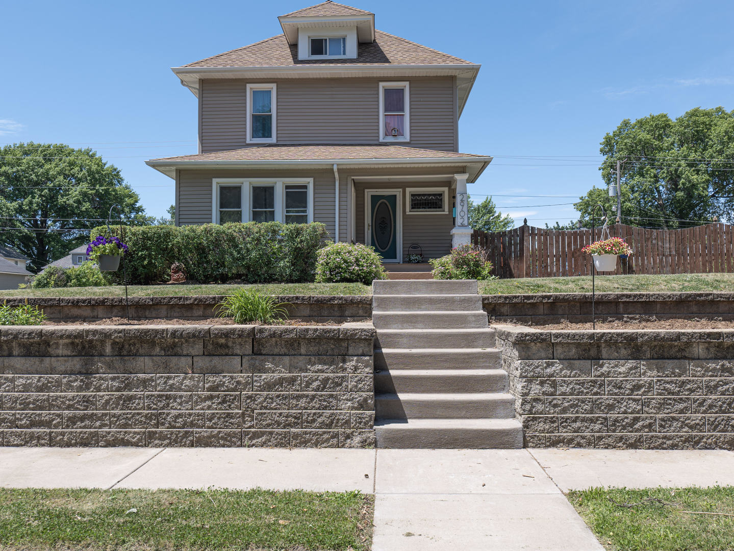 2902 Fair Avenue Property Photo 2