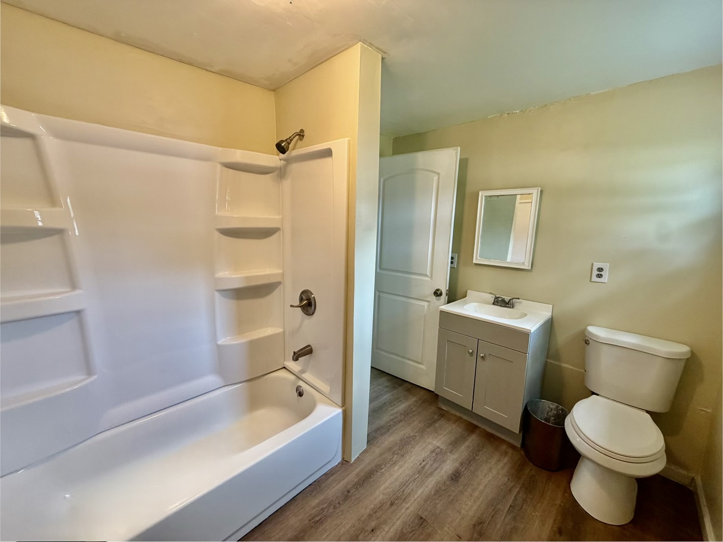 919 Catherine Street Property Photo 10