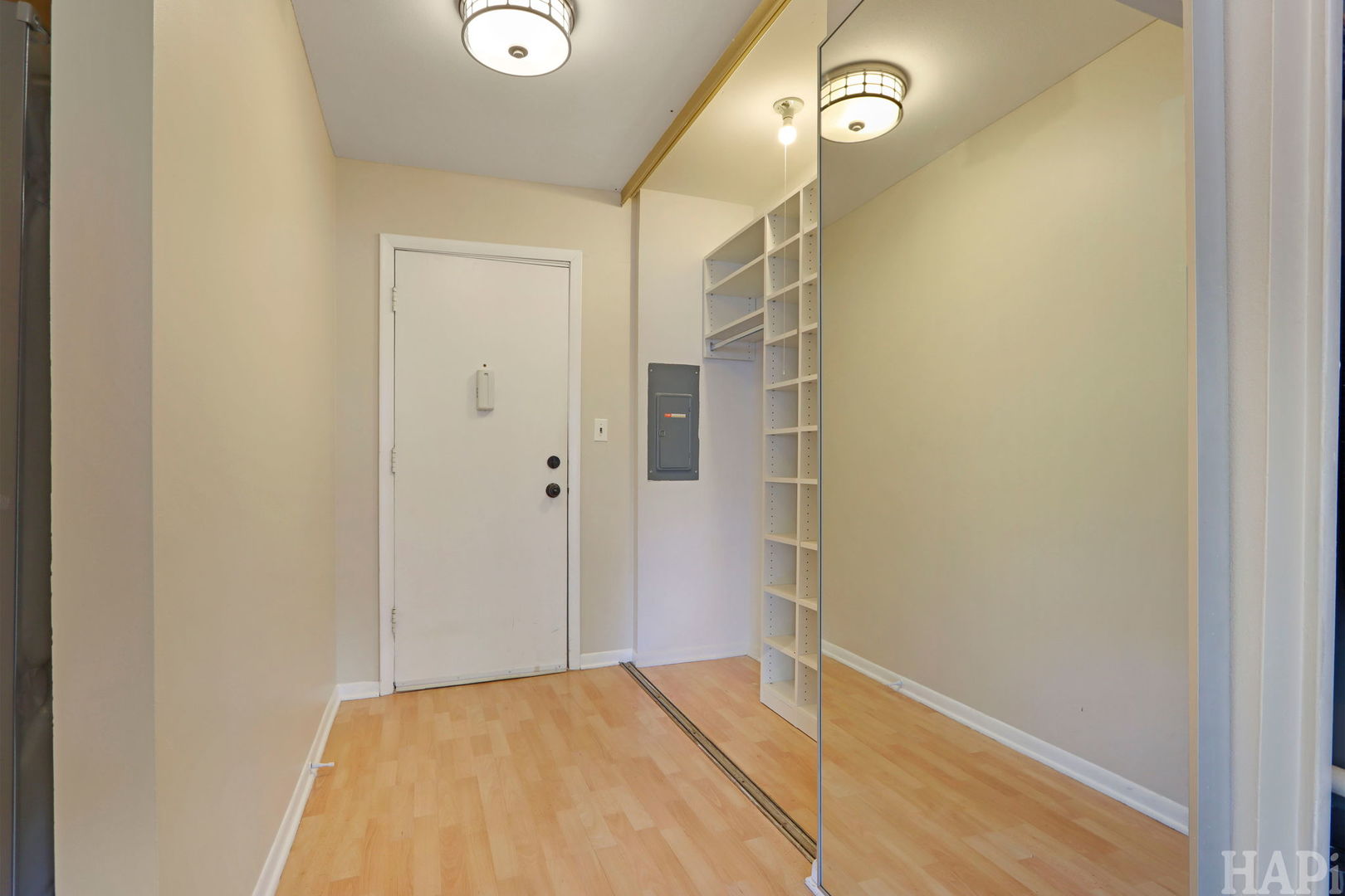 925 Springhill Drive 202 Property Photo 3