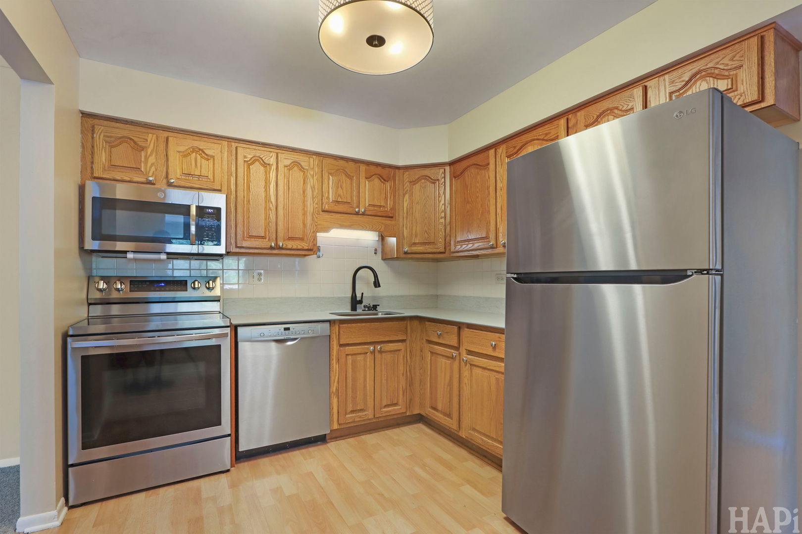 925 Springhill Drive 202 Property Photo 5