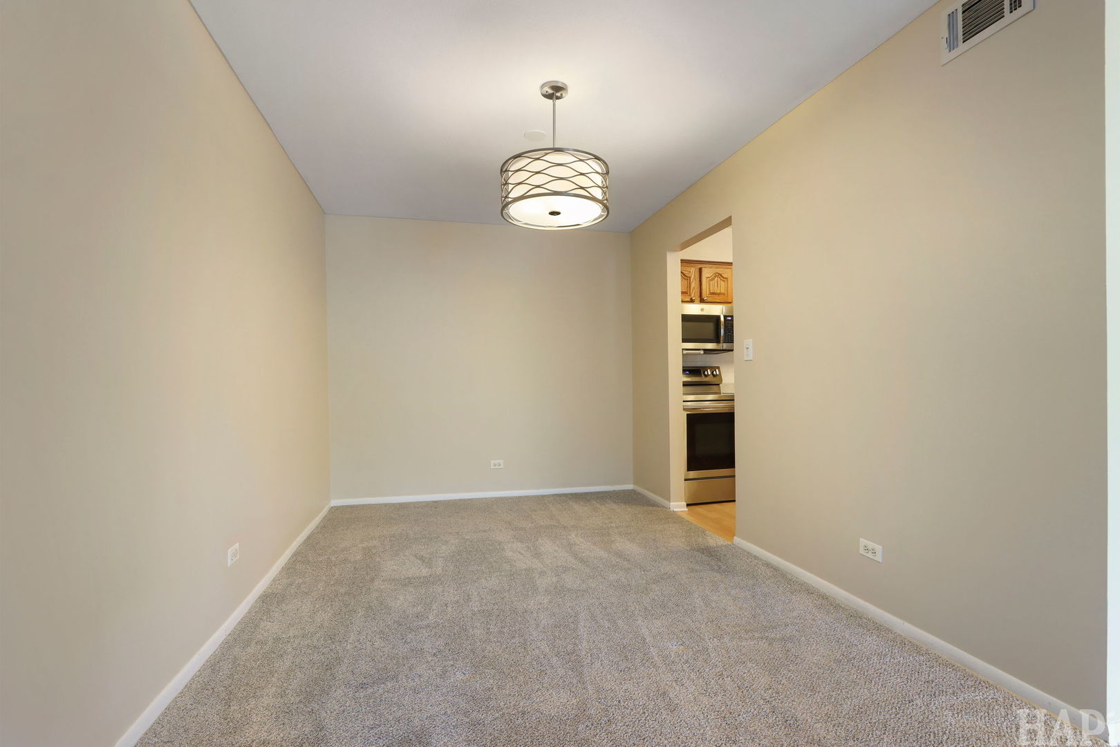 925 Springhill Drive 202 Property Photo 7