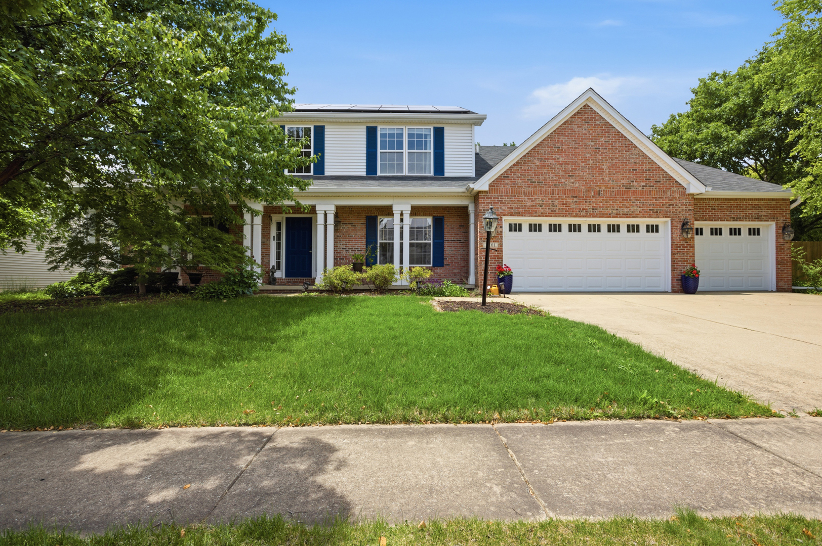 2101 Crossgate Court Property Photo 1