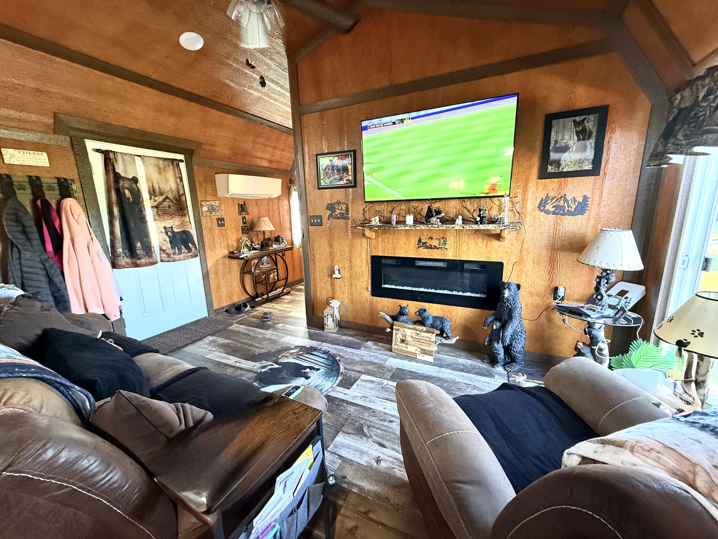 3495 Friendship Loop Property Photo 6