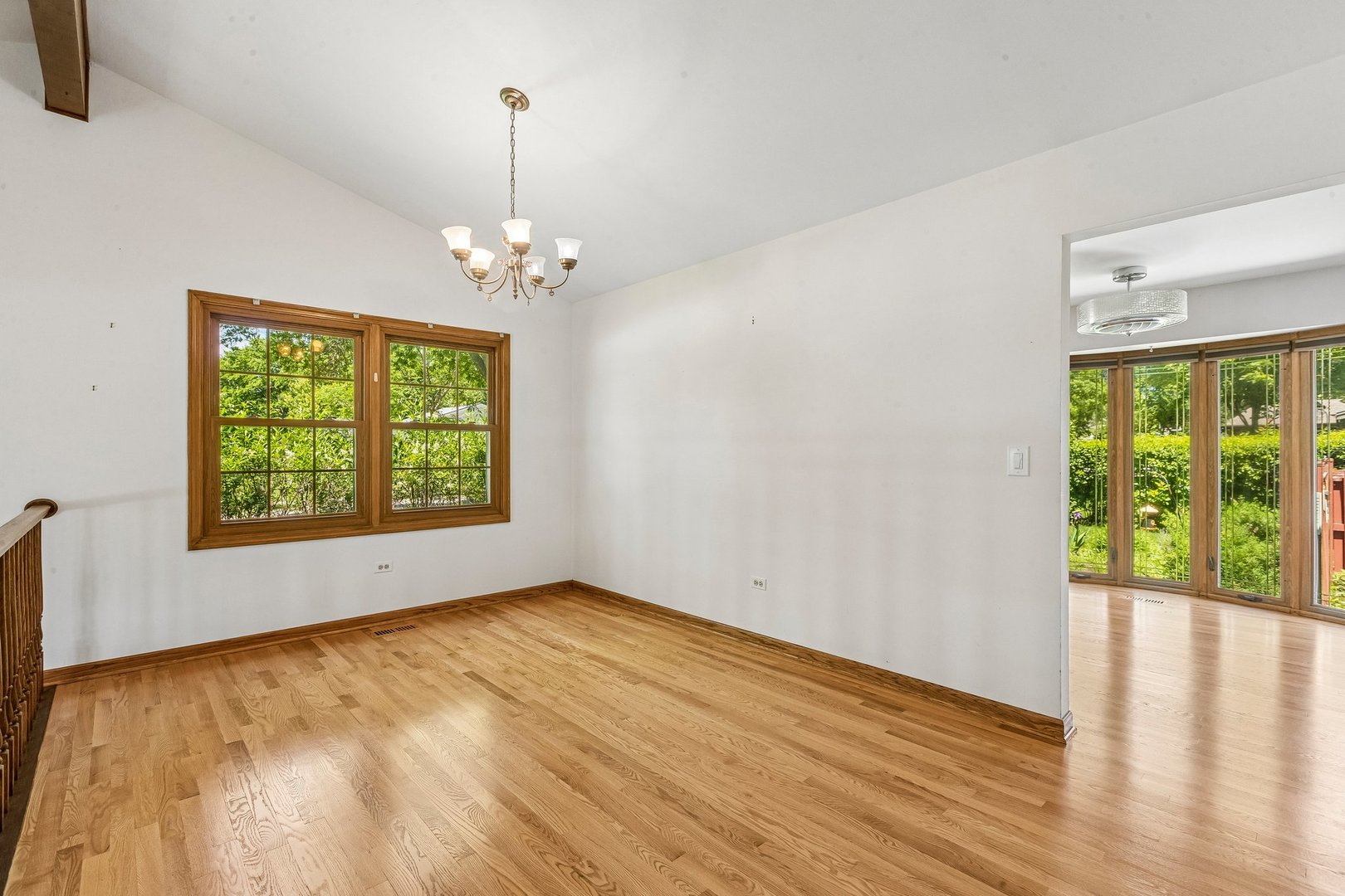 3051 N Huntington Drive Property Photo 8