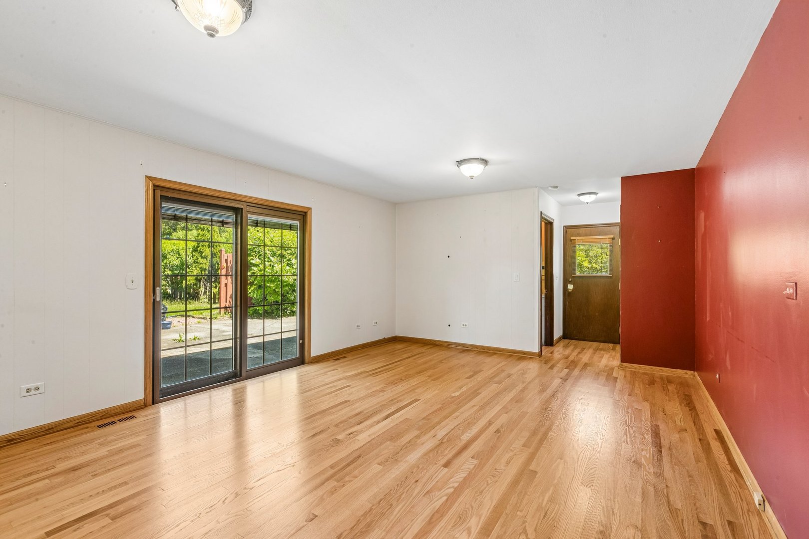3051 N Huntington Drive Property Photo 15