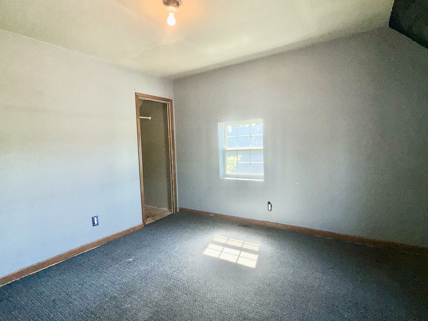 414 East 8th Street Property Photo 15