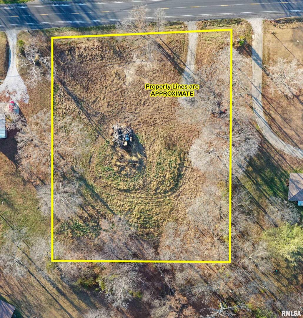 15752 N Il Hwy 37 Property Photo 1