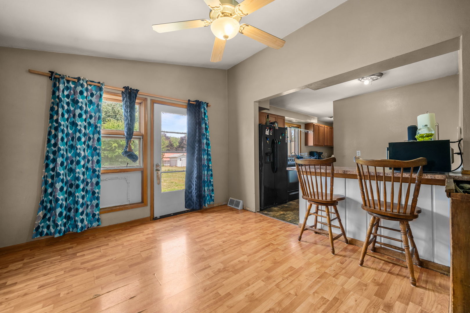 7125 Toms Road Property Photo 8