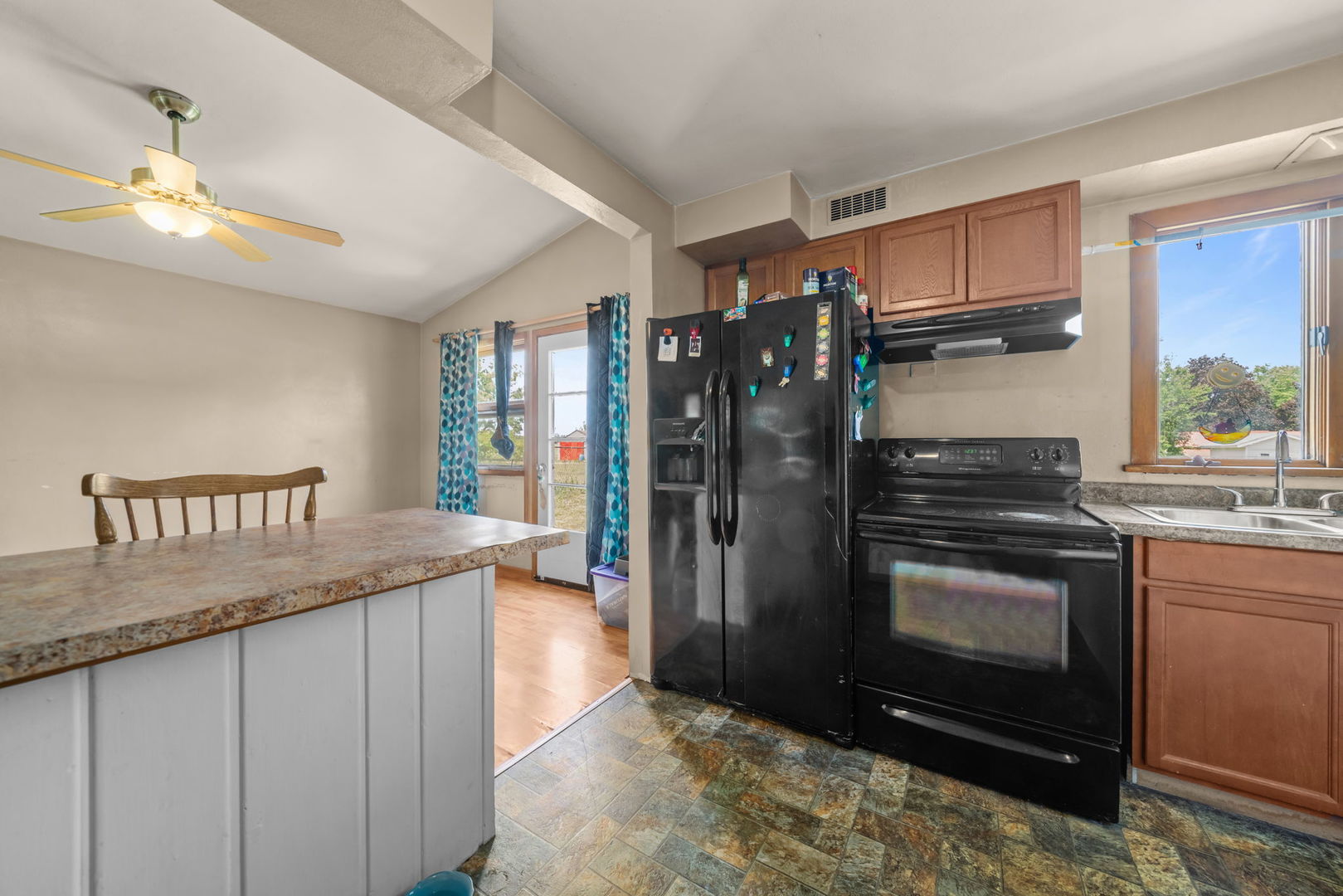 7125 Toms Road Property Photo 13
